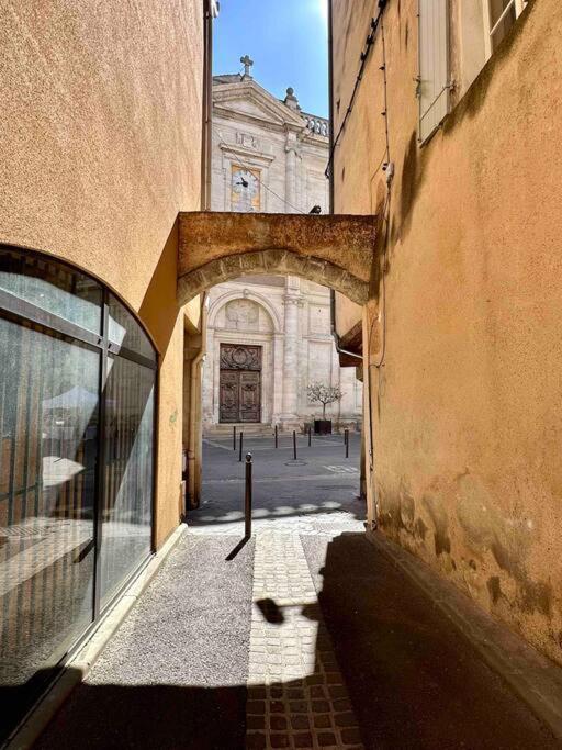 Lou Paseo : Appartement Brocante Centre Historique ลีล-ซูร์-ลา-ซอร์ก ภายนอก รูปภาพ